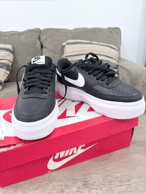 Nike Black & White Platform Low-Top Sneakers- Nike Court Vision Alta